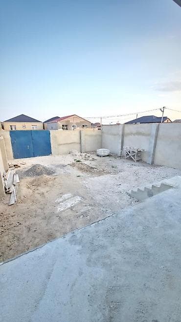 heyet evi: 4 otaqlı, 136 kv. m, Yeni təmirli — 2