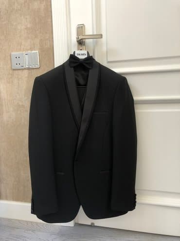 джинсовые мужские костюмы: Beylik smoking(slim fit) original Jakamen di. Bir defe geynilib 1200 — 2