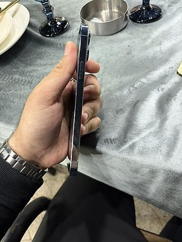 a 12 64: IPhone 13 Pro Max, Gümüşü, Face ID — 3