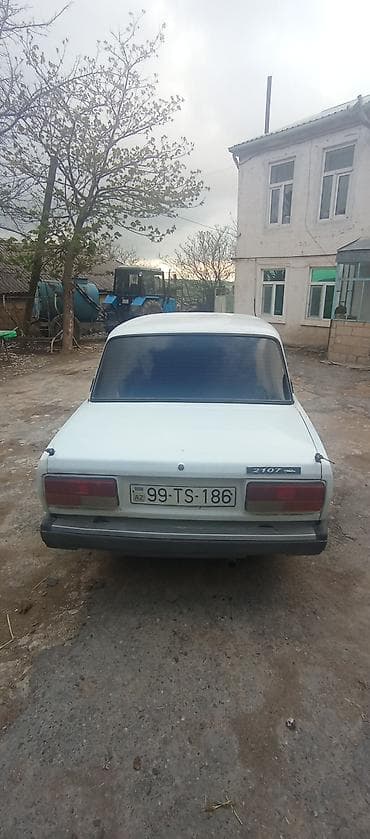 avto qaz kredit: VAZ (LADA) 2107: 1.6 l | 2004 il 85000 km Sedan — 4
