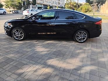 Avtomobil satışı: Ford Fusion: 1.5 l | 2019 il 176000 km Sedan — 5