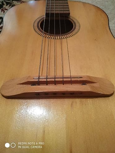 gitara: Təzə Gitaradi istifadə etmədiyim üçün satıram.Əla vəziyyətdədir — 5