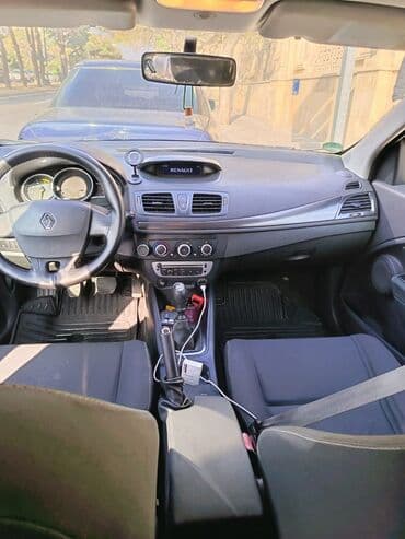 grand cherokee: Renault Megane Grandtour (universa), ağ rəng Dizel dCi Xüsusiyyətlər — 7