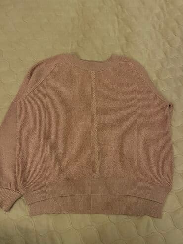 Qadın trikotaj sviter