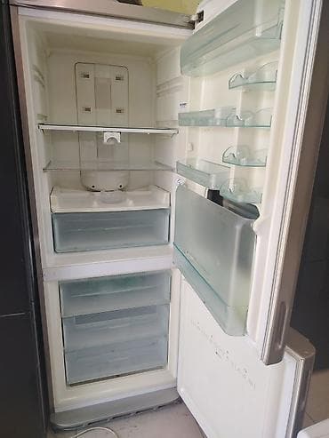 1660 super: İşlənmiş 2 qapılı Hotpoint Ariston Soyuducu Satılır, rəng - Bej, Təkərli — 2