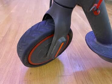 Elektrik skuter - Şəhərdaxili qısa məsafələr üçün praktik elektrikli