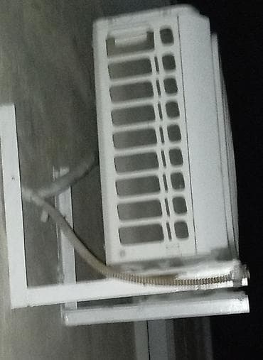 apple se 4: Kocle elaqedar tecili satilir,Işlekdi pultuda var — 5