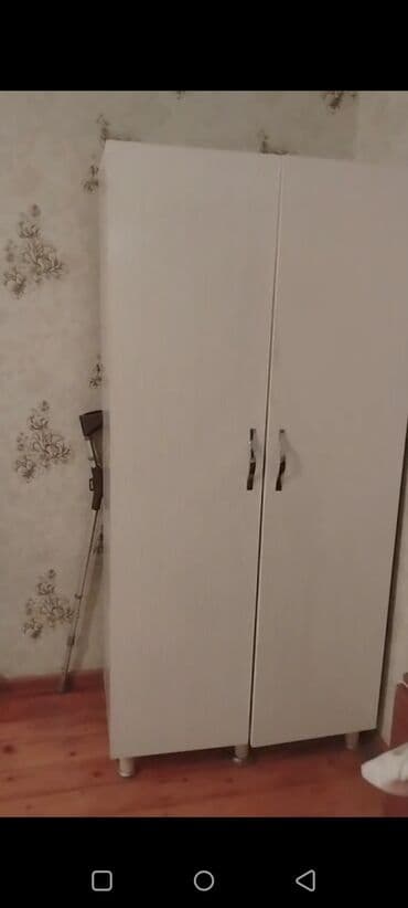 Otaqların satışı: Kirayə üçün mebel və məişət əşyaları ilə təchiz olunmuş otaq (yataq — 3