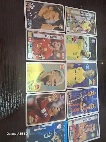 Hamisi 2 azn.Əlaqe nomrsi 55 480 34 87.10 dene boyuk futbol kartları