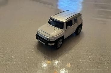 oyuncaq at: Metal oyuncaq avtomobil – ofroud üslublu SUV modelinin miniatura — 1