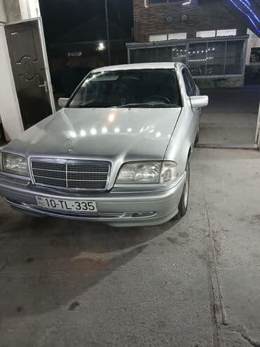 тойота камри 2012 цена: Mercedes-Benz sedan, gümüş rəng. - Korpus: 4 qapılı, kompakt sedan — 1