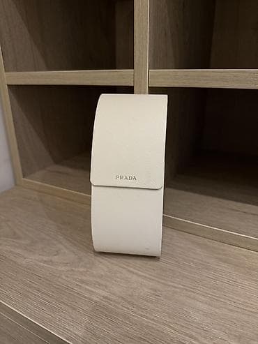 Eynəklər: Original Prada gün eynəyi. Avropadan alınıb. Qara rəngdədir, əla — 6