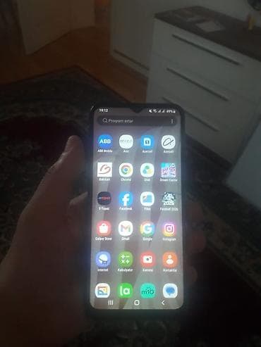 samsung buds: Samsung Galaxy A10, 32 GB, rəng - Qara, İki sim kartlı — 2