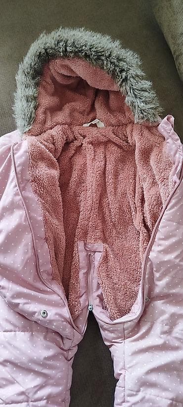 Beşiklər: Oğlan və qız üçün, İşlənmiş, Dördbucaq, Beşik, Dəst ilə, Matras ilə, Yellənmə mexanizm ilə — 8