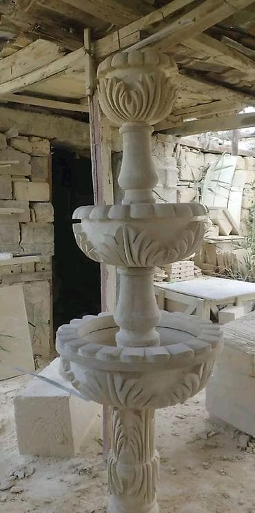 Fəvvarələr: Təsvir: - Təbii daşdan əl oyma dekorativ məhsullar. - 3 mərtəbəli — 1