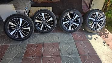 larzon disk: 4 ədəd yığılmış disk və təkər komplekti. Xüsusiyyətlər: - Disklər — 5