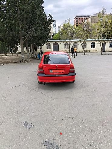 opel vectra 1997: Opel Vectra: 1.8 l | 1997 il 35000 km Sedan — 6