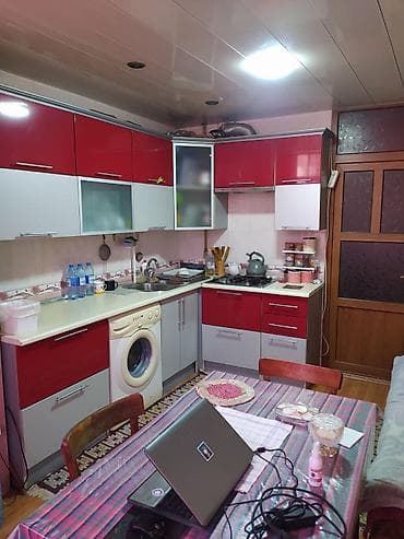 20 nomreli mektebin yaninda satilan evler: Sumqayıt, 2 otaqlı, Köhnə tikili, 60 kv. m — 1