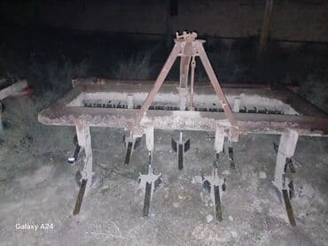 traktor lafeti: Traktor üçün asqılı kultivator/torpaq yumşaldıcı - 3 nöqtəli asqı — 3
