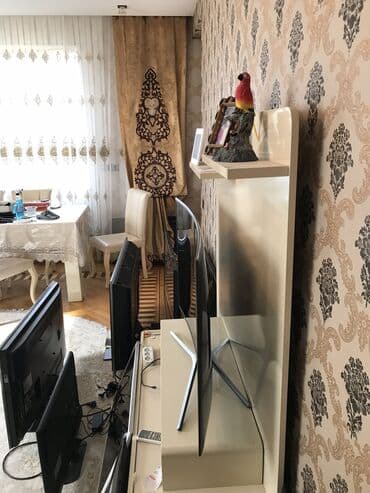 smart tv qiymətləri: 128 sm genis ekran, Samsung Smart tv Curvet (eyri model) demek olar — 2