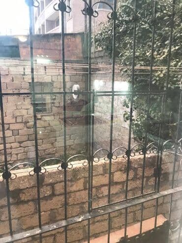 baki kiraye menzil: 28may metrosuna yaxın 5 mertebeli binanın 1-ci mərtəbəsində ümumi — 11