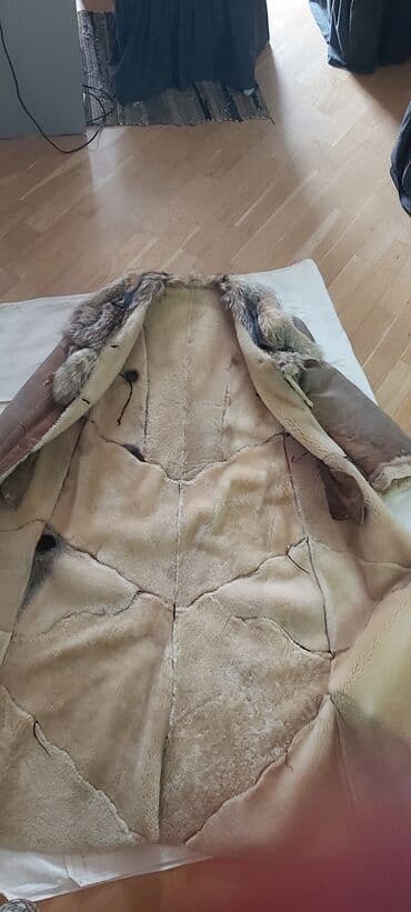 дубленка новая натуральная: Б/у в хорошем состоянии.Натуральная дубленка,длинная,Воротник мех — 2