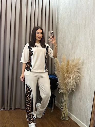 palt: Qadın idman dəsti – 2 hissəli - Üst: rahat kəsimli, qısa oversize — 2