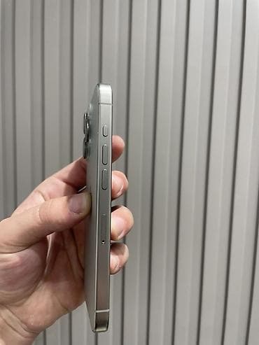 iphon xr: IPhone 15 Pro, 128 GB, Gümüşü, Simsiz şarj, Zəmanət, Face ID — 2