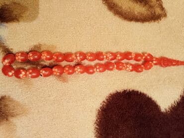 beş qaş üzüklər: Məhsul: Narıncı rəngli təsbeh

kehraba — 1