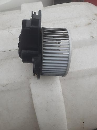 nissan mikro: Nissan Navara pecin matoru Xüsusiyyətlər: - Aşağıdan quraşdırılan — 3