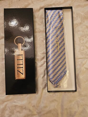 Alfa Romeo: Qalstuk, rəng - Göy — 1