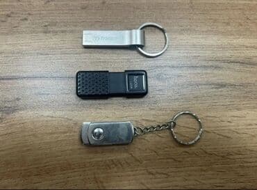 Flash kart 16 GB, USB port