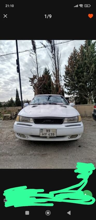 kvadrasikl satisi: Ağ rəngli sedan avtomobil Xüsusiyyətlər: - Kuzov: 4 qapılı sedan, ağ — 3