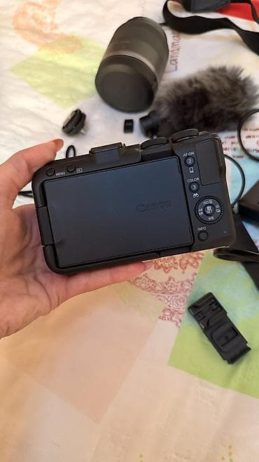 canon eos 2000d: Satılır: Canon EOS R50 V (Yeni vəziyyətdə) Canon EOS R50 V kamera — 2