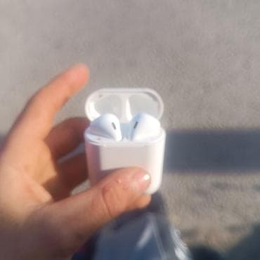 kalonka ucuz: Bluetooth simsiz qulaqcıqlar + şarj qabı - Klassik ağ dizayn — 4