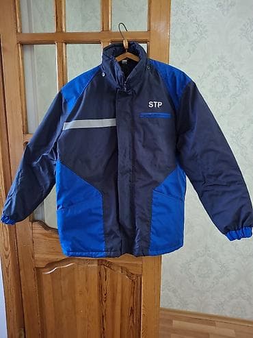 tap.az saatli: İsti qış gödəkcəsi – STP loqolu, kapüşonlu - Rəng: tünd göy və mavi — 2