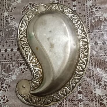 хочу продать марки: - Külqabı - Minalı və Buta formalı. - Üstündə kiril əlifbası ilə БАКЫ — 10