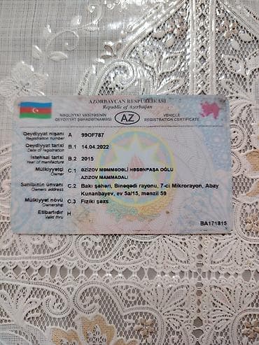 vaz 2106 mator: Lada Priora sedan – tünd mavi rəngdə, Azərbaycan nömrə nişanı — 10