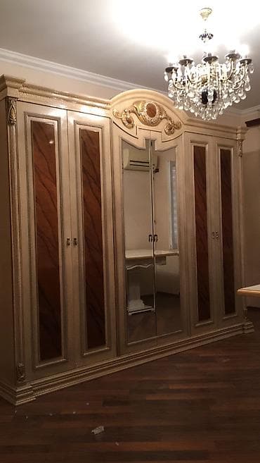 taxti: Yataq otağı mebeli.Çox səliqəli və geniş mebel dəsti.Türkiyə — 1
