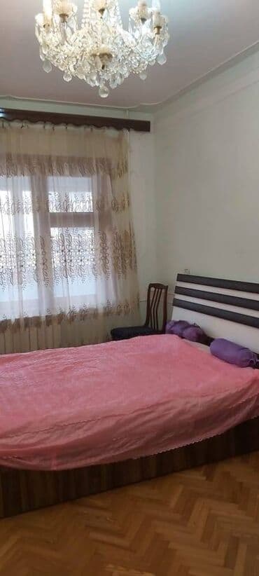 məhəmmədi kirayə: Həzi Aslanov metrosunun yaxınlığında Gəncə prospektində 9 mertebeli — 27