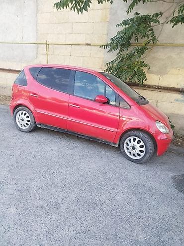 aka masin: Mercedes-Benz A-Class AMG: 0.6 l | 2001 il Sedan — 4