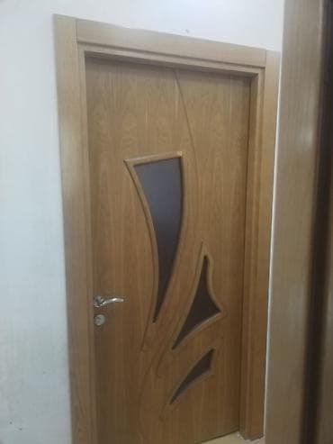taxda qapi: Taxta otaq qapısı – dekorativ şüşəli model - Material: təbii ağac — 5