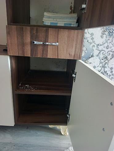 qız ucun dolab: İşlənmiş, 2 qapılı, Güzgülü, Digər rəng, Digər material, Açılan, Düz dolab — 5