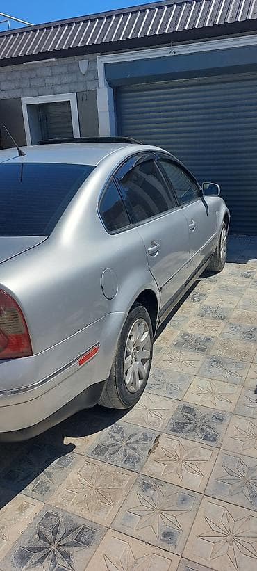 klas 6: Volkswagen Passat: 1.8 l | Sedan — 10