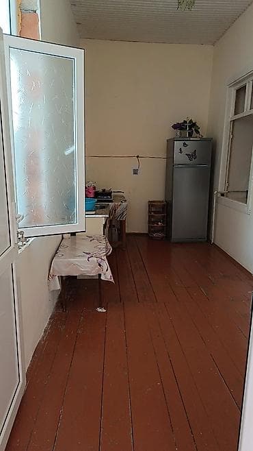 kiray: - Planlaşma: girişdə örtülü eyvan, geniş zal/otaq, ayrı mətbəx. - — 3