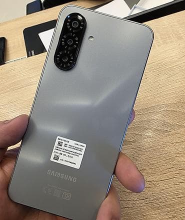 samsung galaxy s1: Samsung Galaxy A17, 128 GB, İki sim kartlı — 1