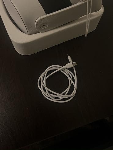 retro konsol: Işlədilmiş VR gözlükləri satılır. Satma səbəbi köçmə ilə əlaqədardır — 3