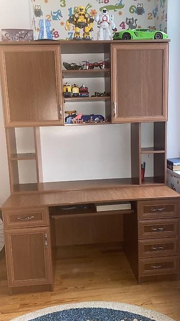 divara yigilan dolablar: Oğlan və qız üçün, İşlənmiş, Siyirməli, Yazı masası, Stulsuz — 1