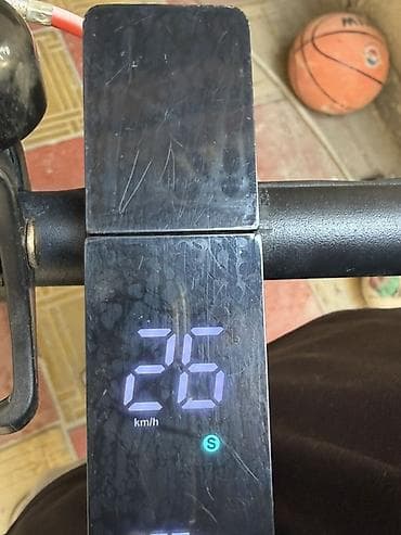 sinski 250: Elektrik skuter - Rəqəmsal LED displey: sürəti km/saat göstərir (S — 2