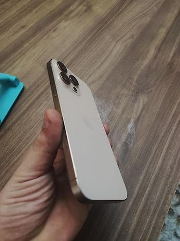 iphone 6 plus ekran: IPhone 16 Pro Max, 256 GB, Qızılı, Simsiz şarj — 1